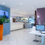 Express - Est By Ihg 툴롱