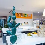 Express - Est By Ihg