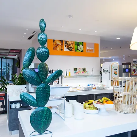 Express - Est By Ihg Hotell Toulon