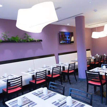 Express - Est By Ihg Hotell