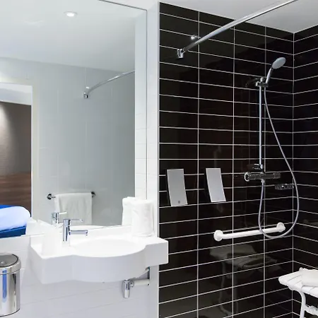 Express - Est By Ihg 3*