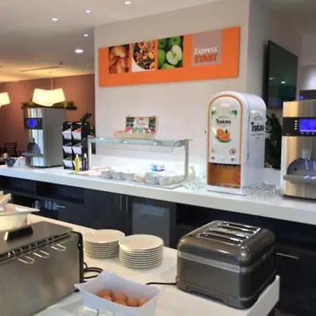 Express - Est By Ihg Toulon