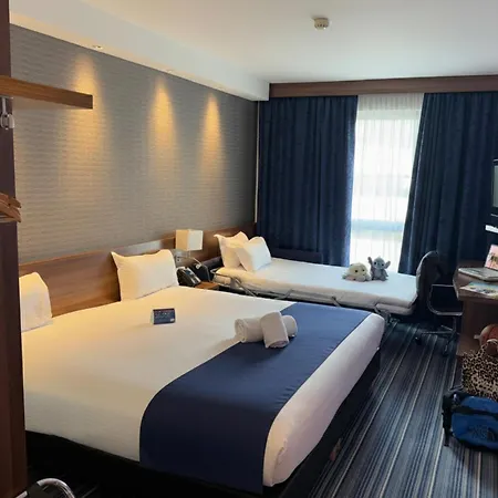 Express - Est By Ihg Hotel Toulon