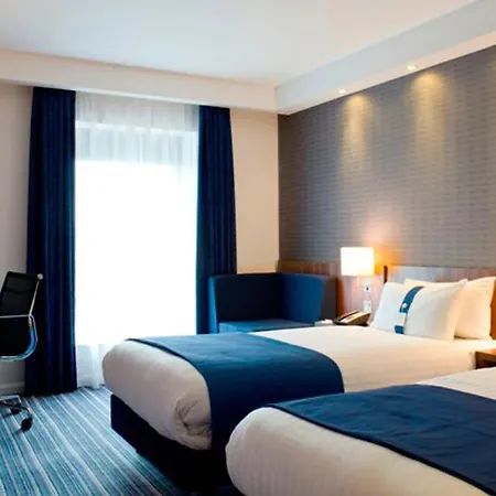 فندق Express - Est By Ihg 3*