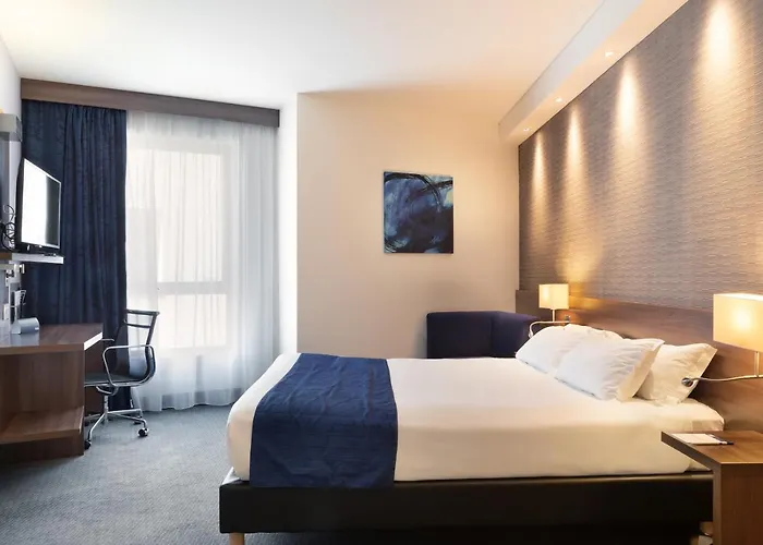 Express - Est By Ihg 3* Toulon