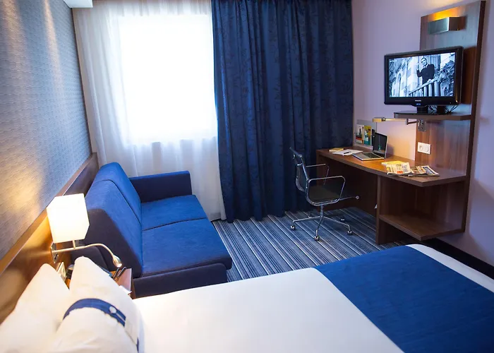 Hotel Express - Est By Ihg