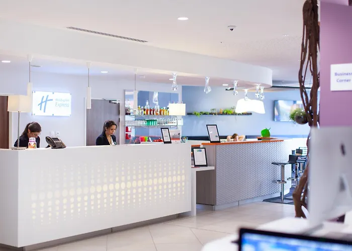 Express - Est By Ihg