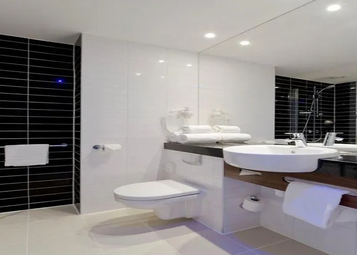 Express - Est By Ihg 3* Toulon