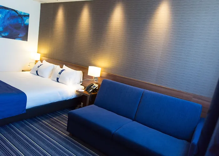 Hotel Express - Est By Ihg Toulon