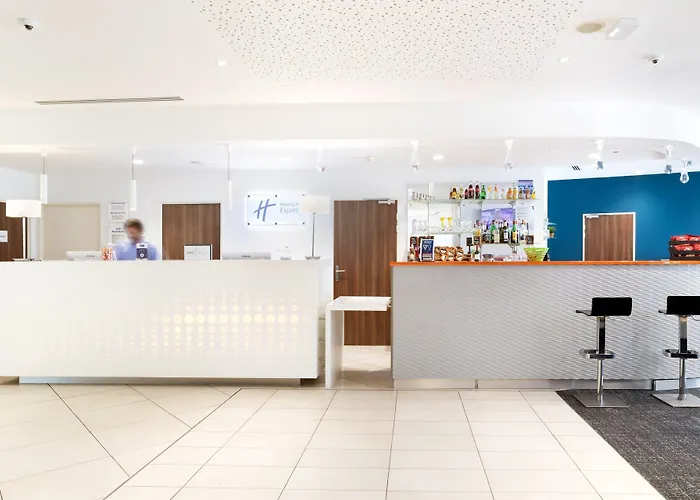Express - Est By Ihg Toulon