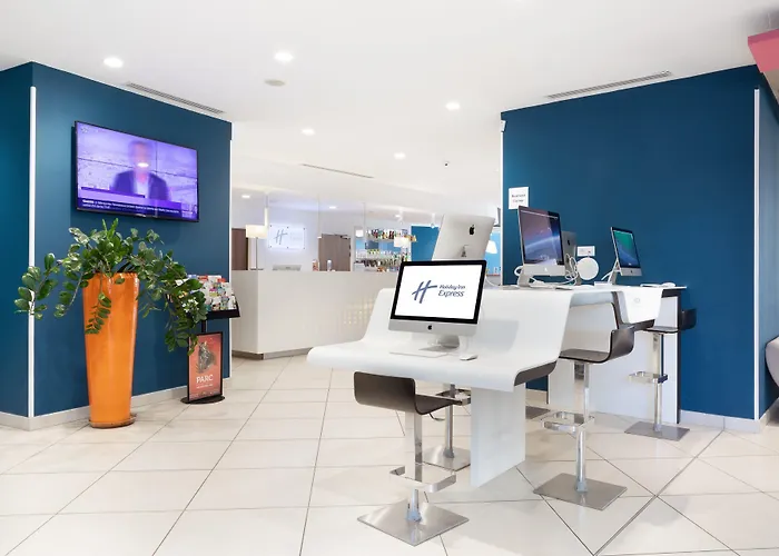Hotel Express - Est By Ihg Toulon