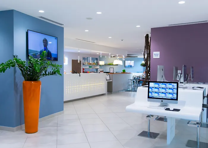 Express - Est By Ihg Toulon