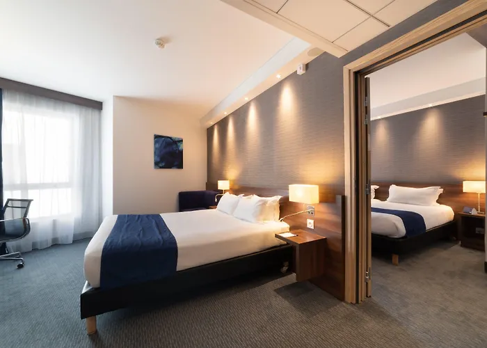 Express - Est By Ihg