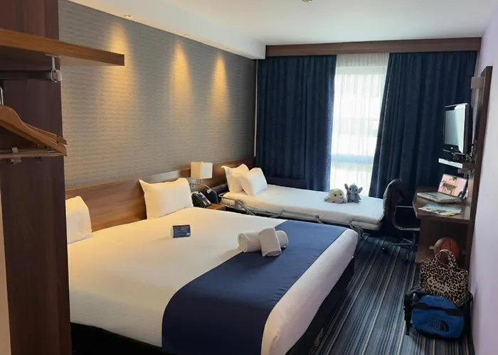 Express - Est By Ihg Hotel Toulon